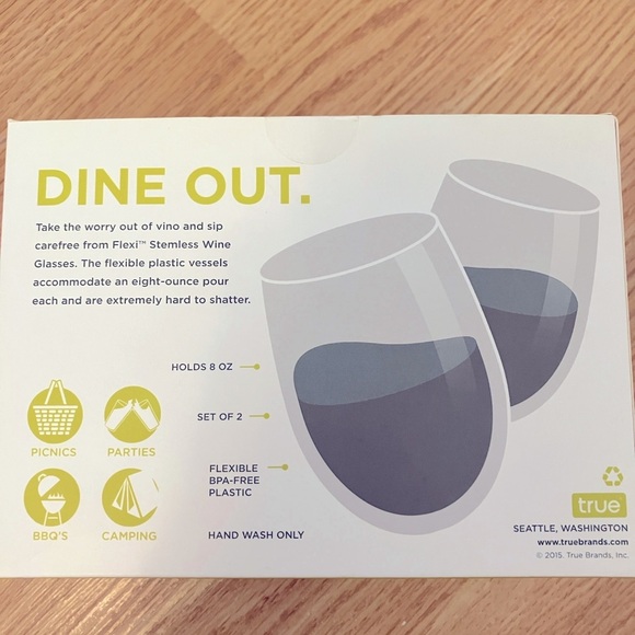 SOLD - Set of 4 New and Unused Plastic Stemless Wine Glasses - Picture 7 of 9